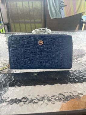 Navy leather Valentina wallet